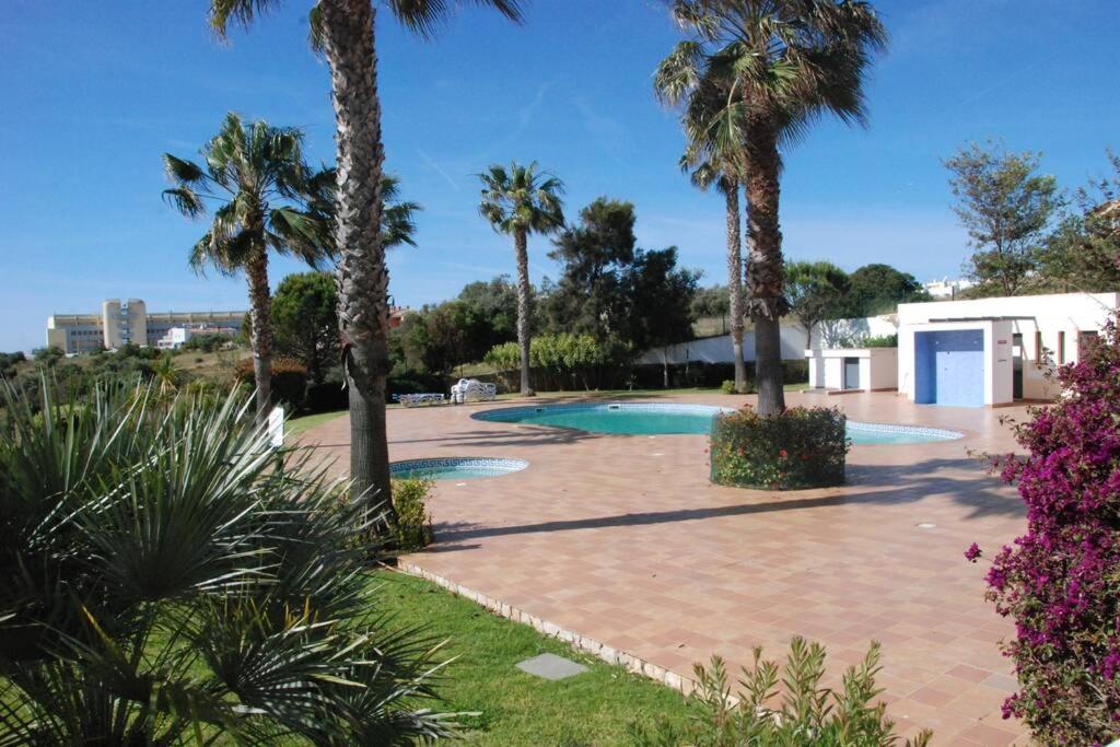 Great 2 Bedroom Apartment With Communal Pool Lagos Luaran gambar